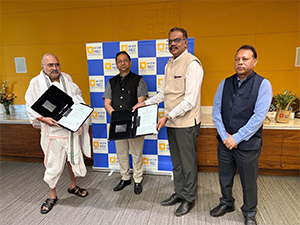 rec-foundation-commits-1-68-cr-under-csr-to-deploy-3-mobile-medical-units-in-jharkhand
